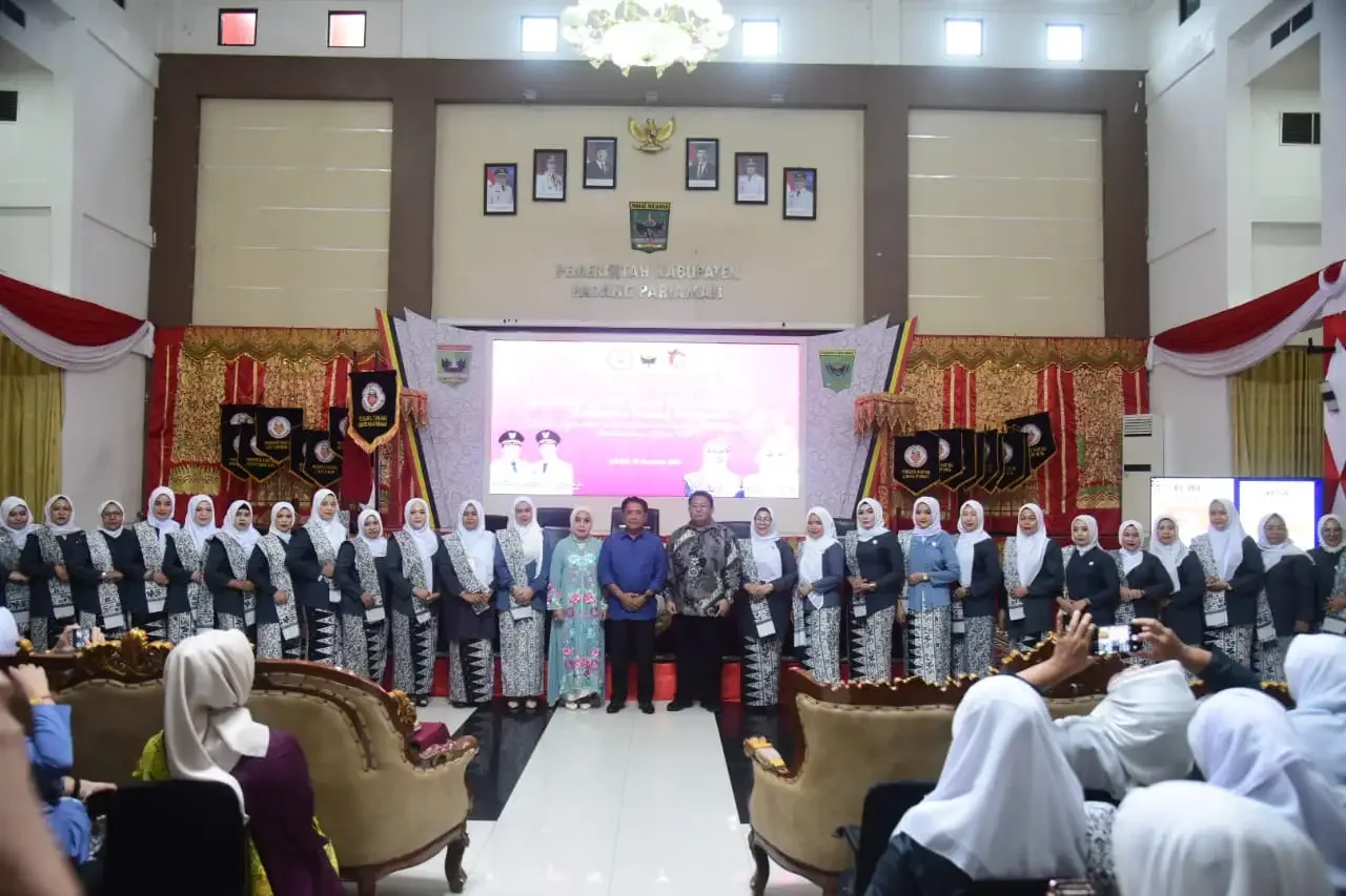 Bupati Padang Pariaman menegaskan komitmennya untuk menjadikan pelayanan kesehatan sebagai salah satu fokus utama dalam masa kepemimpinannya. Penegasan tersebut disampaikan saat membuka Musyawarah Cabang (Muscab) ke-VIII Ikatan Bidan Indonesia (IBI) Kabupaten Padang Pariaman yang digelar di Hall IKK Parit Malintang.