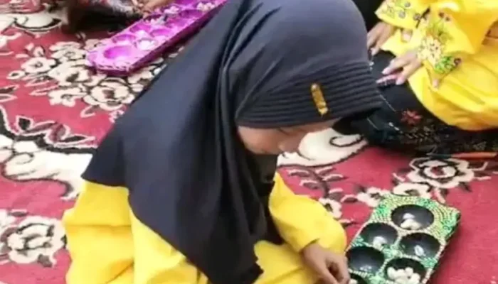 Kampung Seni Palapa Hidupkan Kembali Permainan Tradisional Anak di Padang