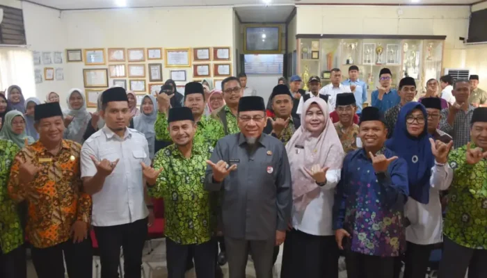 Pemko Padang Naikkan Bantuan Masjid di Ramadhan
