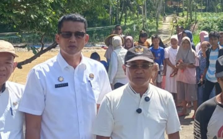 jembatan-rajang-sipinang-putus,-bupati-padang-pariaman-pastikan-dibangun-kembali-januari-ini