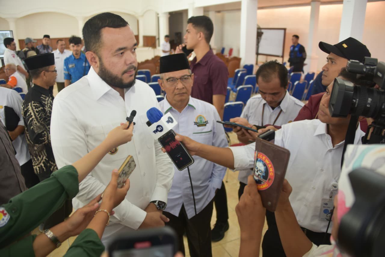 pemko-padang-dan-relawan-siap-bersihkan-dampak-hidrometeorologi