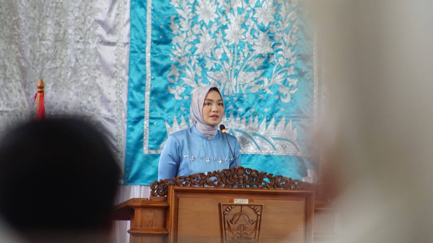 sidang-paripurna-istimewa-hut-ke-22-dharmasraya,-bupati-paparkan-progres-pembangunan