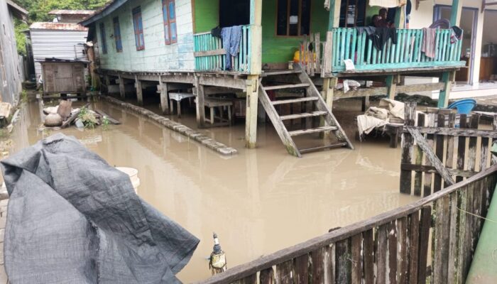 Banjir Terjang Sumbawa Barat, Tim Gabungan Lakukan Penanganan Cepat
