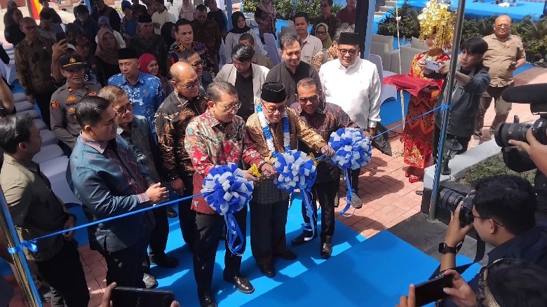 menteri-kebudayaan-resmikan-kembali-rumah-puisi-taufiq-ismail-dan-museum-sastra-indonesia