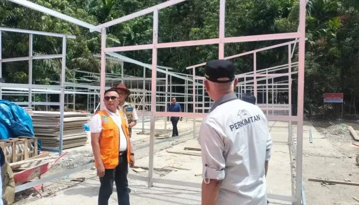 Pemerintah Targetkan 62 Huntara Rampung Awal Januari di Pessel