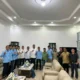 Ketua Rumah Aktivis Sejahtera, Febriandi Putra bersama rombongan saat melakukan audiensi dengan Wali Kota Padang, Fadly Amran di Rumah Dinas, Rabu (7/1/2026).