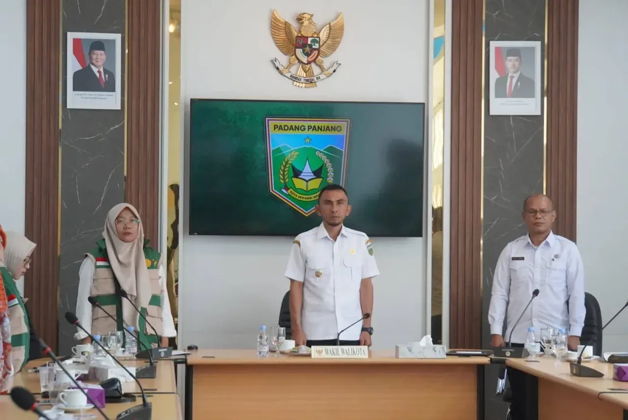 emerintah Kota Padang Panjang mengikuti secara virtual kegiatan Panen Raya Nasional dan Pengumuman Swasembada Pangan yang disampaikan langsung oleh Presiden Republik Indonesia, Prabowo Subianto, Rabu (7/1/2026).