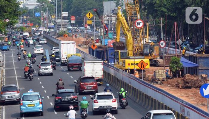 Jakpro Percepat Pembangunan LRT Jakarta, Targetkan Beroperasi Agustus 2026