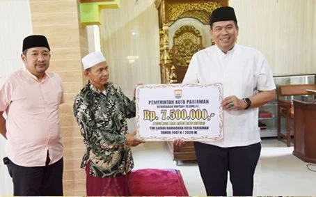 tsr-khusus-pemko-pariaman,-yota-balad-kunjungi-masjid-raya-koto-marapak