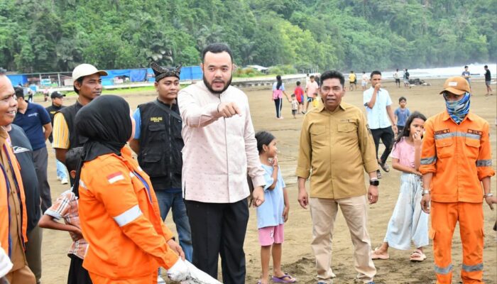 Pemko Padang Genjot Pembenahan Pantai, Sambut Wisatawan Libur Lebaran