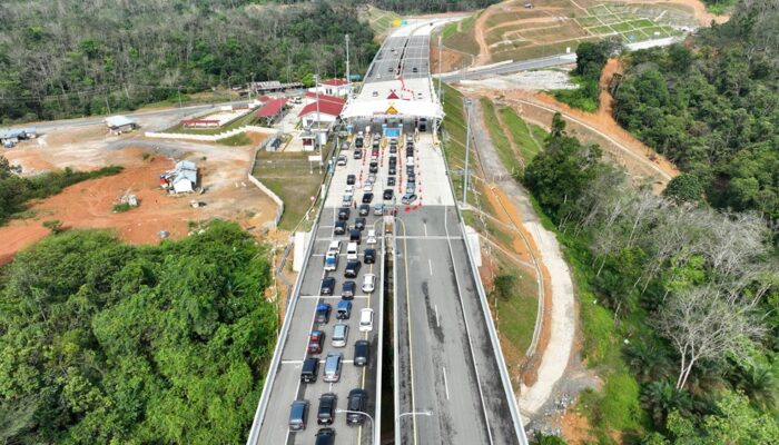 Hutama Karya Catat Lonjakan Kendaraan Tinggi Lintasi Tol Trans Sumatera