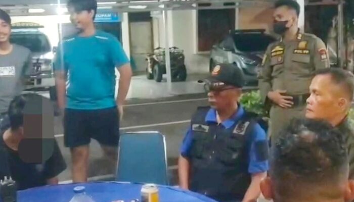 Satpol PP Padang Amankan Pasangan Diduga Asusila Di Kos