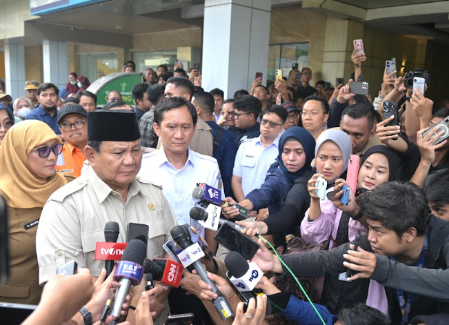prabowo-perintahkan-investigasi-kecelakaan-kereta-api-di-bekasi