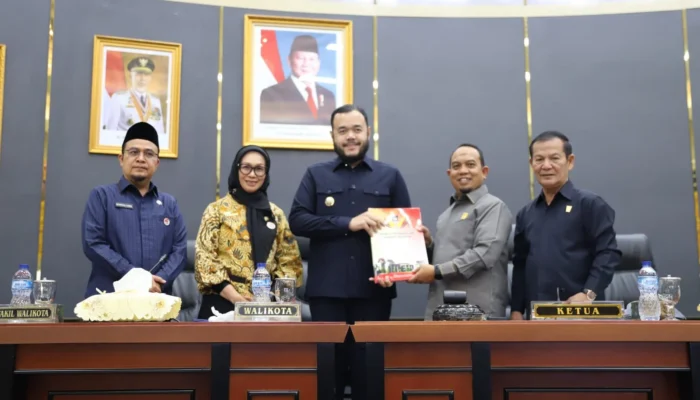 Wali Kota Padang Dorong Sinergi, Percepat Dua Ranperda