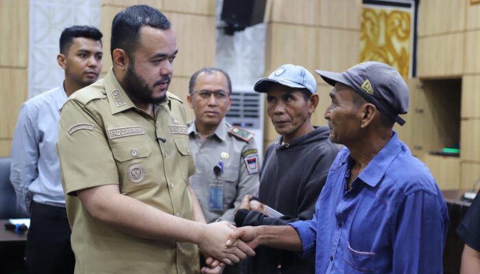 Pemko Padang Beri Bantuan Stimulan untuk Rumah Rusak Akibat Bencana
