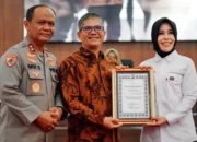 Hardiknas 2026 di Sumbar Jadi Sorotan, Rezka Oktoberia Apresiasi Kapolda Sumbar Dekat dengan Dunia Pendidikan