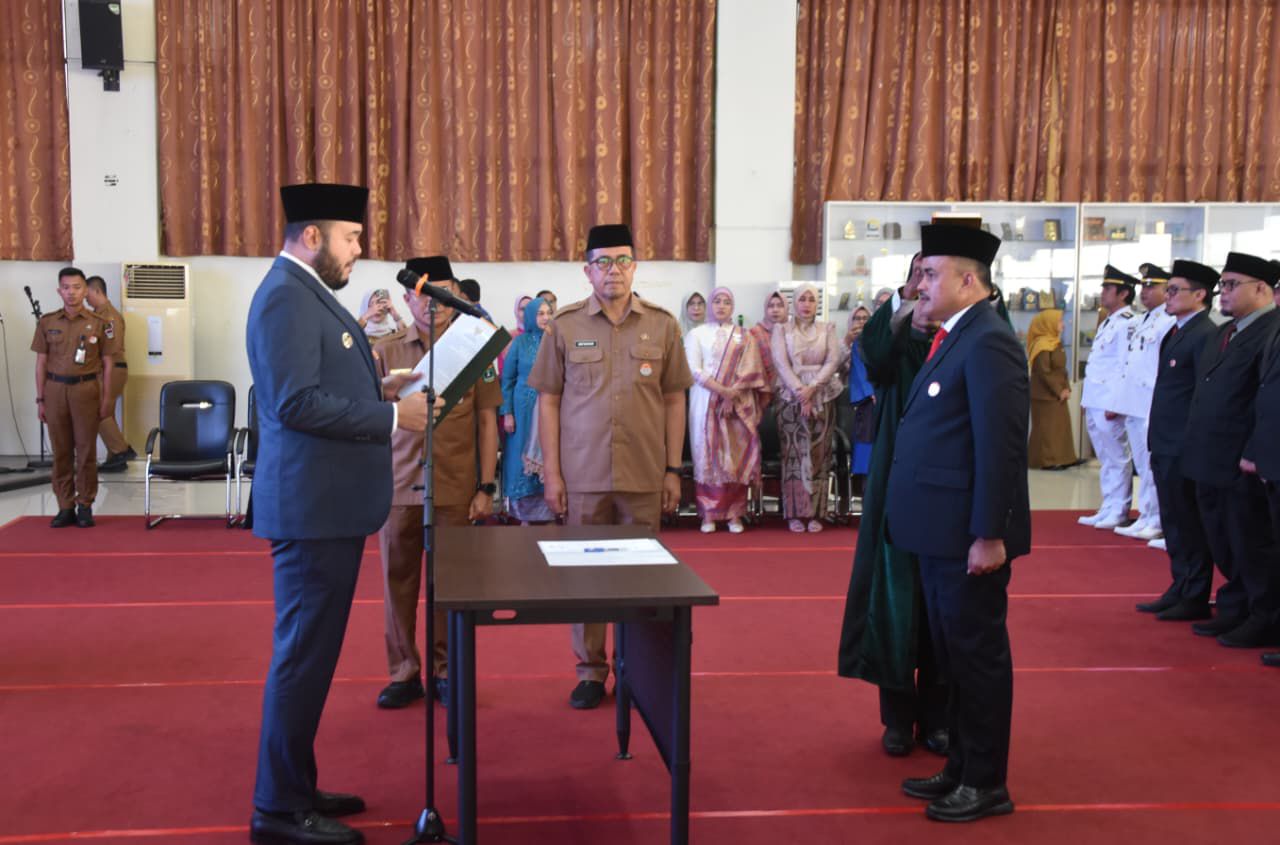 wako-padang-lantik-raju-minropa-sebagai-sekda-definitif