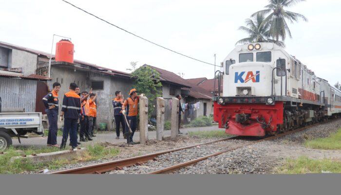 KAI Divre II Sumbar Perketat Pemeriksaan Jalur Kereta Api