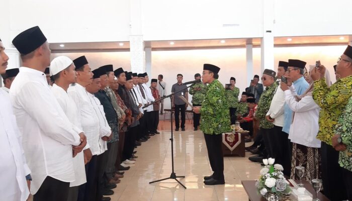 Wawako Lantik Pengurus Ranting DMI Se-Kota Padang