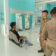 pria-mengamuk-di-padang-dievakuasi-satpol-pp-ke-rsj-saanin