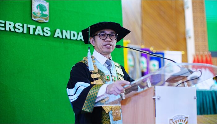 Unand Wisuda 1.321 Lulusan, Rektor Tekankan Karakter