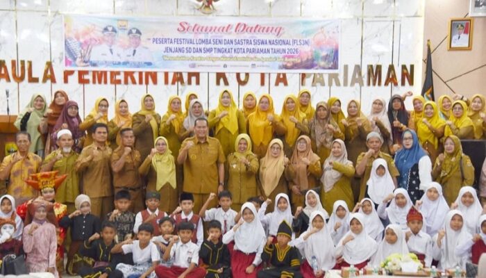 Walikota Pariaman Membuka Festival Lomba Seni Siswa Tingkat Daerah