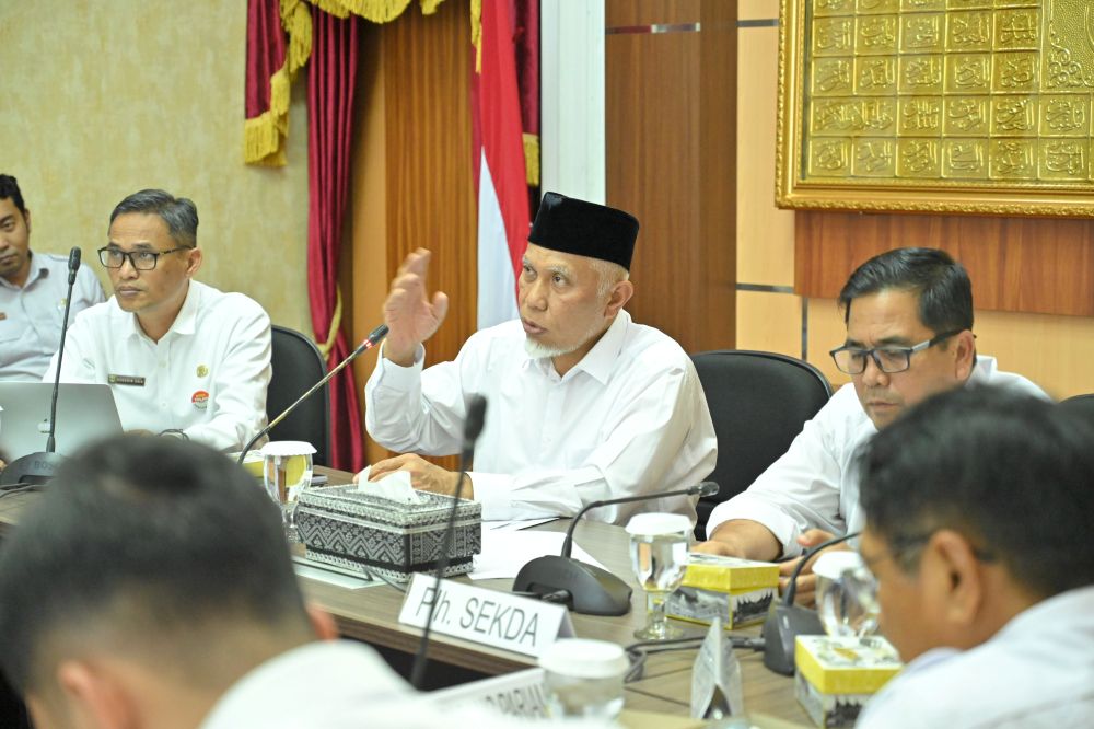 gubernur-mahyeldi-tegaskan-nagari-creative-hub-jadi-motor-ekonomi-nagari-di-sumbar