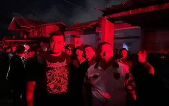 Kebakaran Mobil Landa Rumah Warga di Padang Panjang