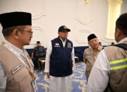 Anggota Tim Pengawas (Timwas) Haji DPR RI, Andre Rosiade dalam rapat kerja persiapan puncak haji antara Timwas DPR RI dan Amirul Hajj di Al-Qimmah Hall, Makkah, Minggu (24/5/2026). Foto: Andri/Sari