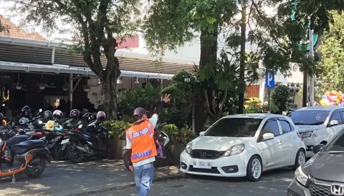 Dishub Padang Imbau Warga Tolak Parkir Liar