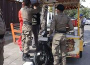 Tertibkan Fasilitas Umum, Satpol PP Padang Sisir Sejumlah Ruas Jalan