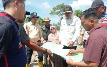 Pemko Padang Kerahkan Alat Berat Tangani Dampak Banjir di Kuranji