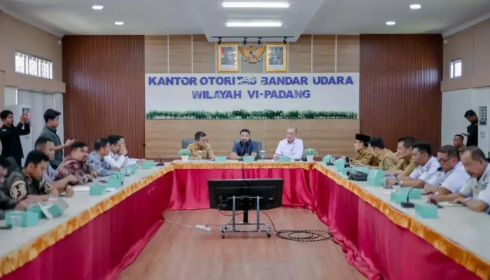 165 Petugas Kembali Jaga Perlintasan Kereta Api Sumbar, Keselamatan Publik Jadi Prioritas Utama