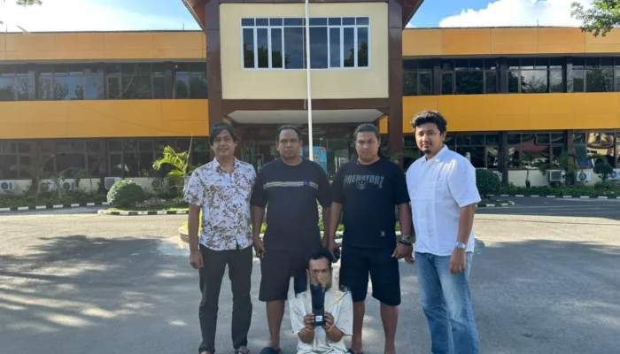 Polresta Padang Ringkus Pelaku Pencurian Ponsel Garin Masjid
