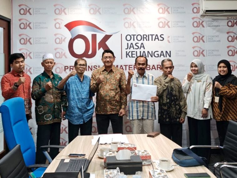 perkuat-modal-dan-dukung-umkm,-ojk-resmi-restui-penggabungan-bpr-ophir-ke-bpr-swadaya-anak-nagari