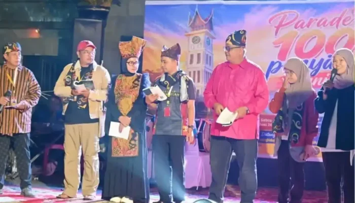 100 Penyair Dunia Tutup Festival Literasi di Bukittinggi