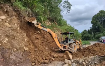 Pemkab Agam Buka Jalur Sementara untuk Pulihkan Akses Labuah Sampik-Kayu Pasak