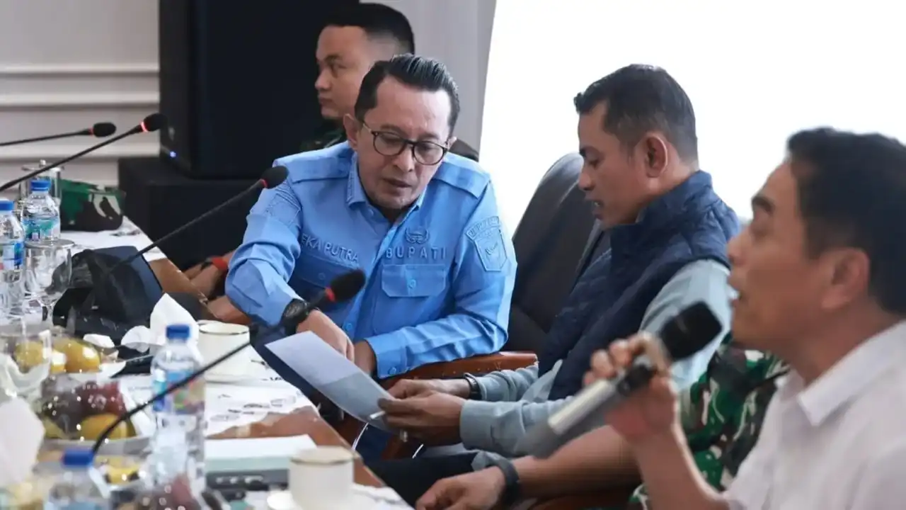 Pertemuan lintas sektor yang digelar di Rumah Dinas Bupati Solok, Minggu (28/6/2026). Foto : Istimewa