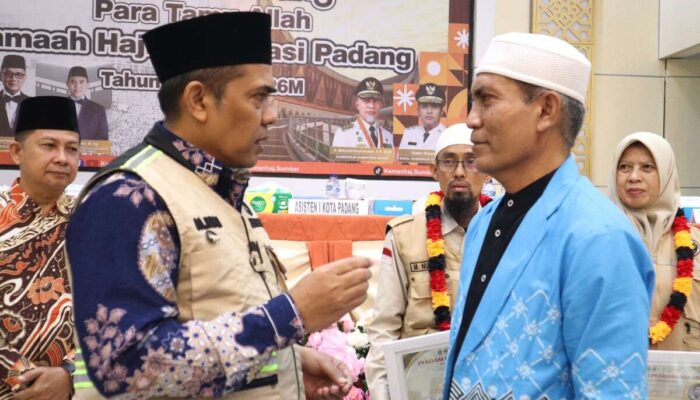 Jemaah Haji Korban Banjir Terima Bantuan Dana dari Pemerintah Uni Emirat Arab