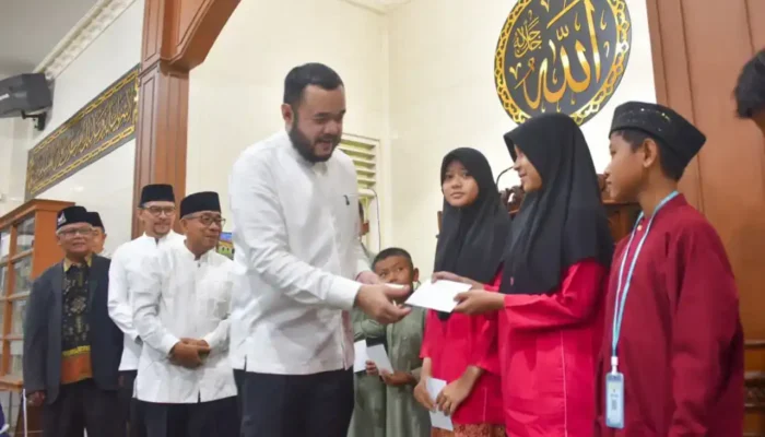Pemko Padang Beri Reward Smart Surau di Masjid As Salam
