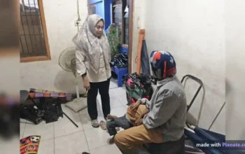 Satpol PP Padang Amankan Pengemis Bawa Anak di Jalan