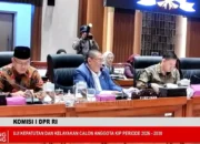Uji Kelayakan dan Kepatuan Calon Anggota Komisi Informasi Pusat periode 2026-2030 oleh Komisi I DPR RI di Senayan, Jakarta, Rabu (24/6/2026).