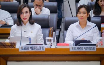 Kemenpar Terbitkan 31.548 Sertifikasi Halal bagi UMKM di Desa Wisata