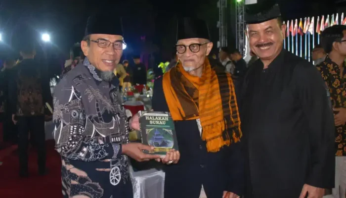 Wawako Padang Hadiri Gala Ginner Satu Abad Jam Gadang