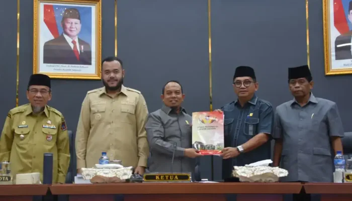 Wali Kota Sampaikan Anggaran Perubahan APBD Padang Tahun 2026