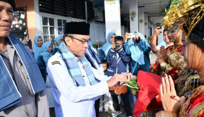 Wawako Padang Buka Pentas Seni Kreativitas Siswa SMP Negeri 26