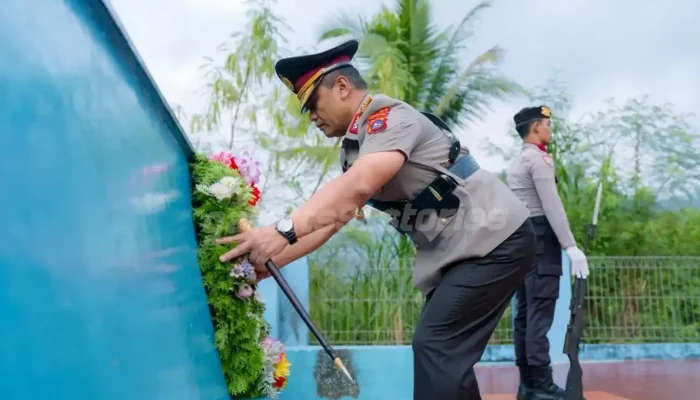 Kapolda Sumbar Pimpin Ziarah Pahlawan Peringati HUT Bhayangkara Ke-80