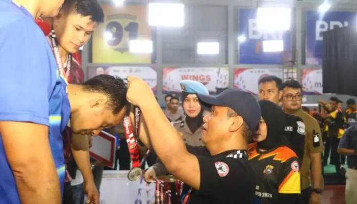 Kapolda Sumbar Resmi Tutup Kejuaraan Bulu Tangkis Kapolda Cup 2026
