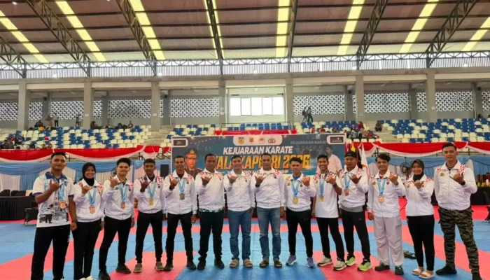 Kontingen Karate Polda Sumbar Raih Sembilan Medali di Kapolri Cup 2026