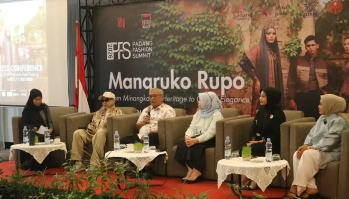Perkuat Ekonomi Kreatif, Pemko Padang Gelar Padang Fashion Summit 2026